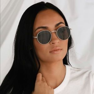 LAST CHANCE! Lulu’s Agreed Circle Round Sunglasses